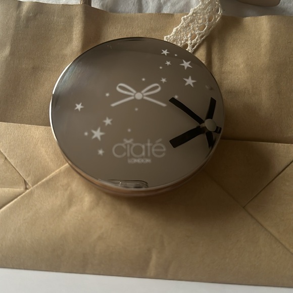 NEW  - Bronzer - Picture 2 of 3